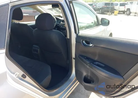 2018 Nissan Sentra S z USA, uszkodzony, nr VIN 3N1AB7AP6JY296395